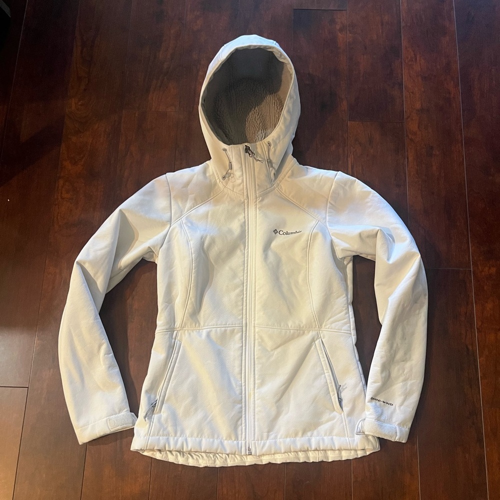 Columbia Women's Cream Ski Jacket
